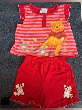 Disney Red & Pink Winnie the Pooh Girls Pajama Set vintage